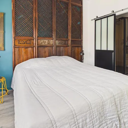 à 500 M, Duplex Pour 4, Plein Centre *